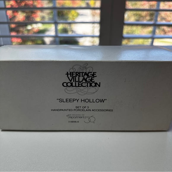 RETIRED: Department 56 “Sleepy Hollow” Set of 3 Miniatures - Picture 5 of 9